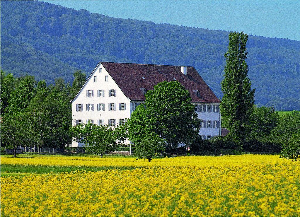 Klosterhotel Kreuz Mariastein Exterior photo