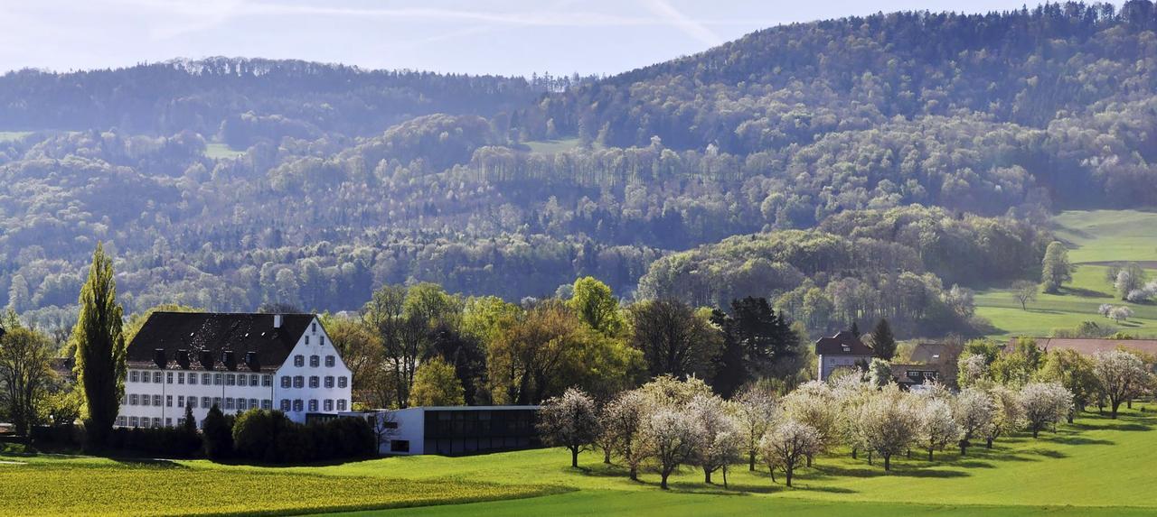 Klosterhotel Kreuz Mariastein Exterior photo